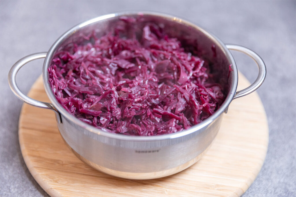 Topf mit Rotkraut