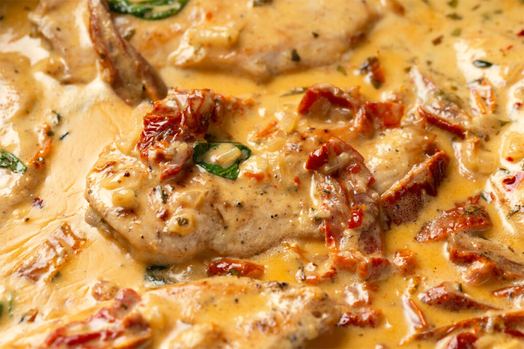Marry Me Chicken in der Pfanne fertig gekocht.